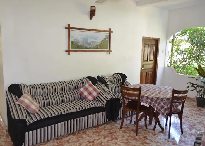 Hansa Beach Villa Unawatuna