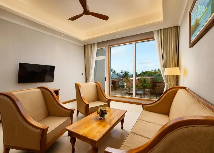 Araliya Beach Resort & Spa Unawatuna- Where You Meet The Sea All Year